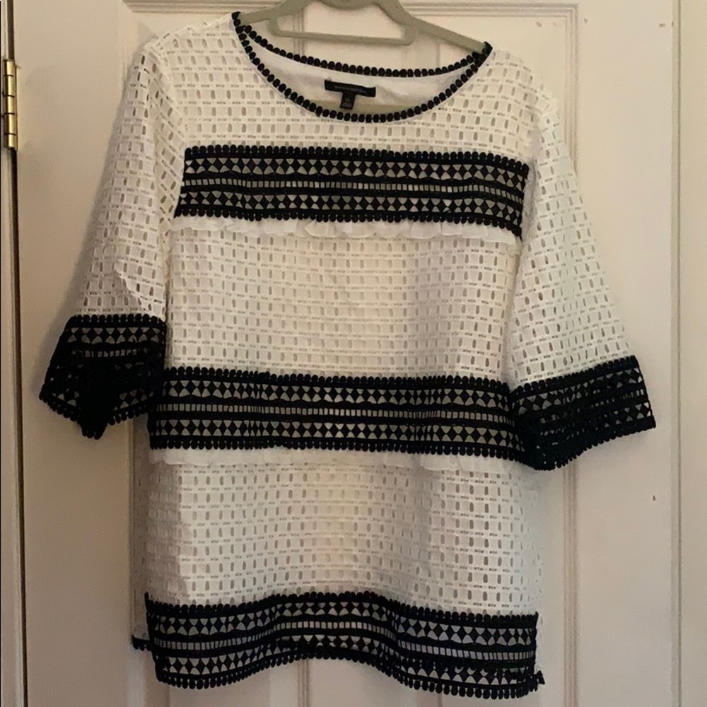 COPY - Gorgeous black and whit eyelet 3/4” sleeve top XL
